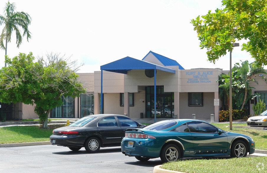 More Photos Of 5000 Nob Hill Rd, Sunrise Assisted Living For Sale