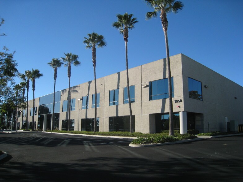 More Photos Of 1958 Kellogg Ave, Carlsbad Research And Development For Lease
