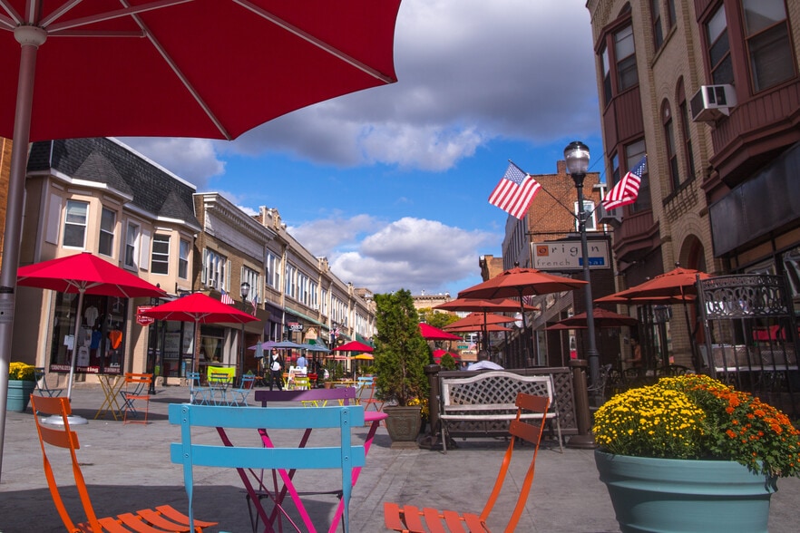 More Photos Of 2-18 Division St, Somerville Storefront Retail Office For Lease