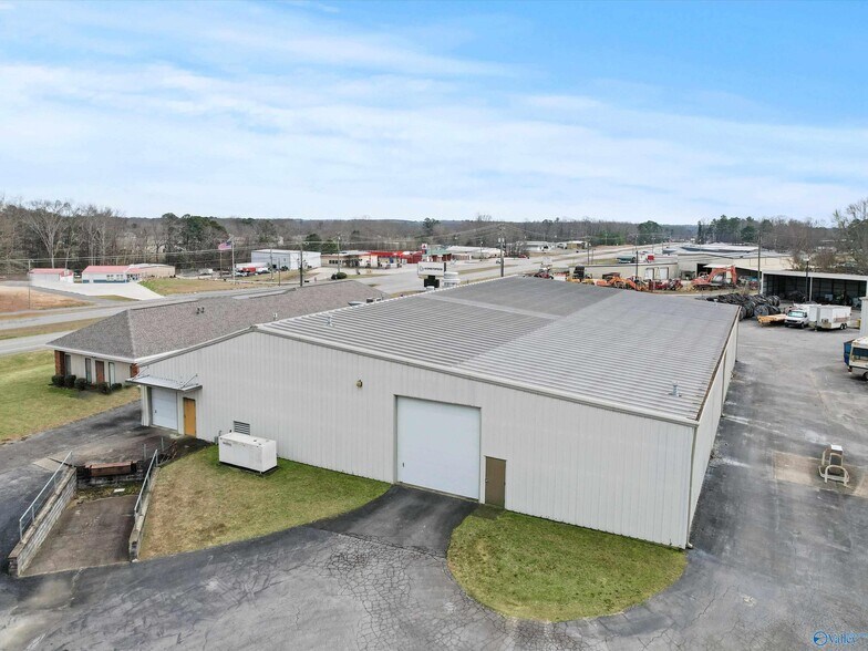 More Photos Of 540 S Brindlee Mountain Pky, Arab Flex For Sale