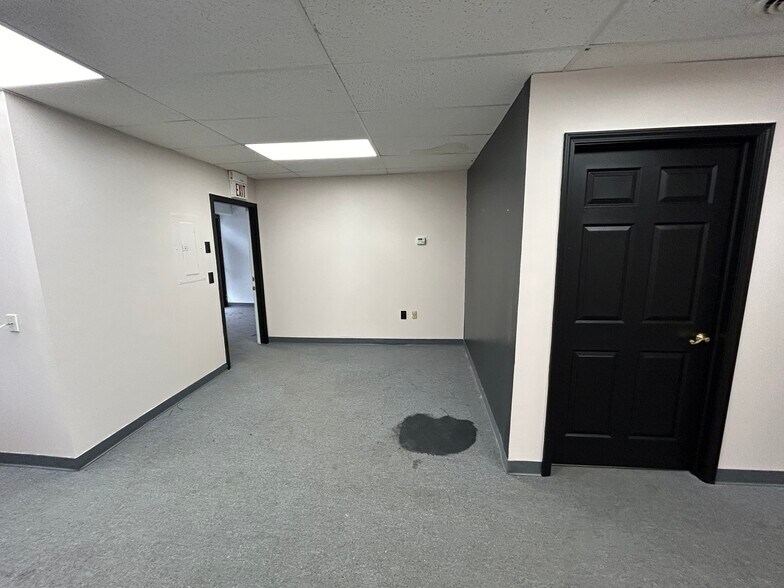 More Photos Of 455 E Grand River Ave, Brighton Unknown For Lease