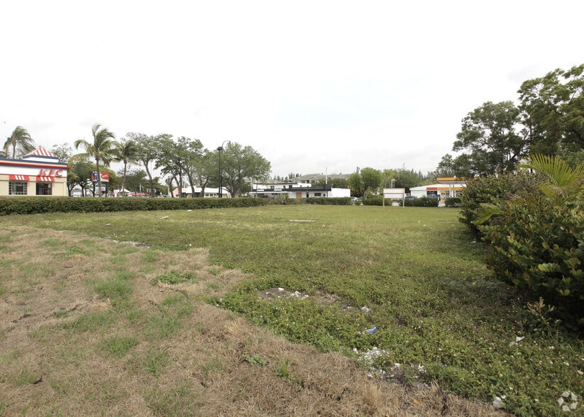 More Photos Of 801 W Hallandale Beach Blvd, Hallandale Beach Land For Lease