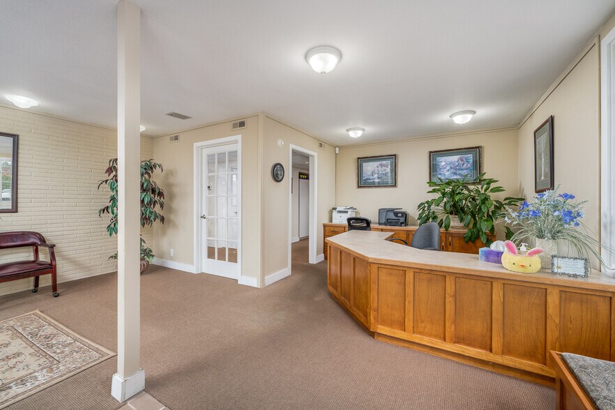 More Photos Of 909-919 Elm St SW, Albany Medical For Sale