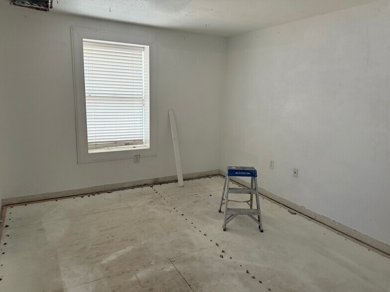 More Photos Of 609 N Grand Ave, Pueblo Storefront Retail Residential For Sale