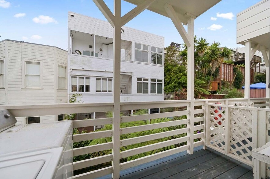 More Photos Of 733-743 Waller St, San Francisco Apartments For Sale