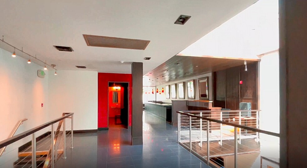 More Photos Of 1542 Washington Ave, Miami Beach Restaurant For Sale