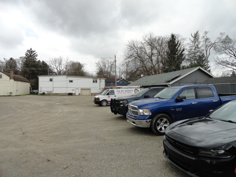 More Photos Of 3552-3556 Avon St, Hartland Medical For Sale