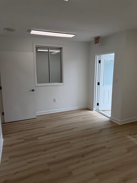 More Photos Of 1147 Independence Blvd, Virginia Beach Medical For Lease