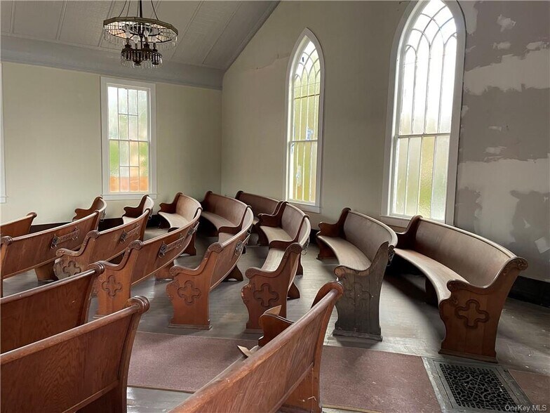 More Photos Of 12 Short Ave, Parksville Religious Facility For Sale