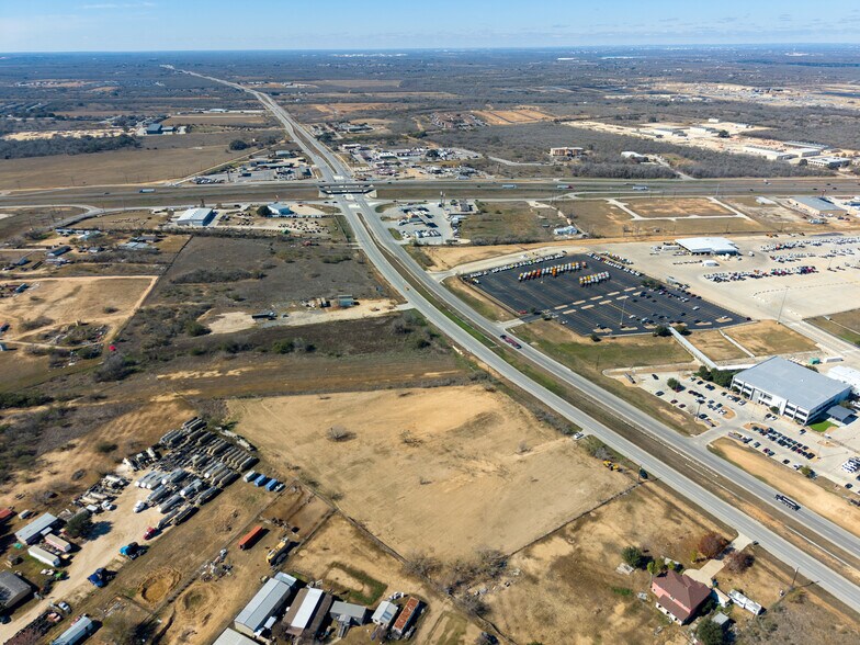 More Photos Of 4440 S Loop 1604 E, Elmendorf Land For Lease