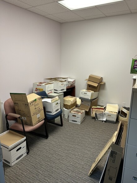 More Photos Of 755 Park Ave, Huntington Medical For Sale