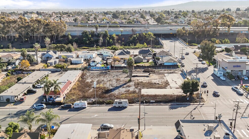 More Photos Of 11400 S Hoover St, Los Angeles Land For Sale