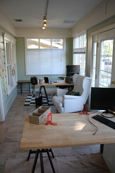 More Photos Of 1420 E Concord St, Orlando Office For Lease