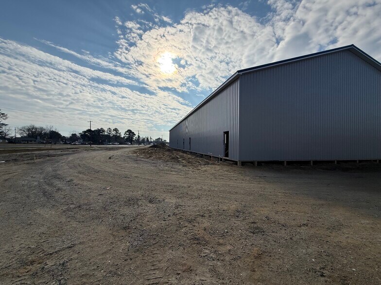 More Photos Of 20354 Sussex Hwy, Bridgeville Auto Salvage Facility For Lease