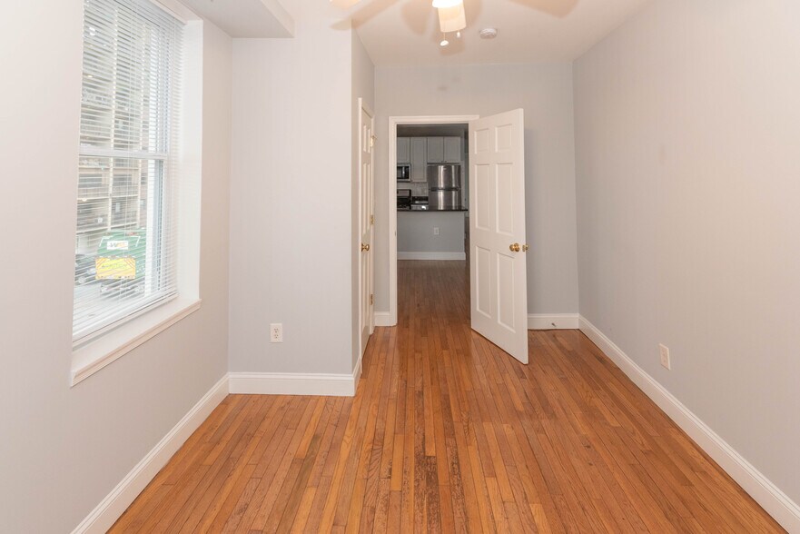 More Photos Of 2445 Lakeview Ave, Baltimore Apartments For Sale