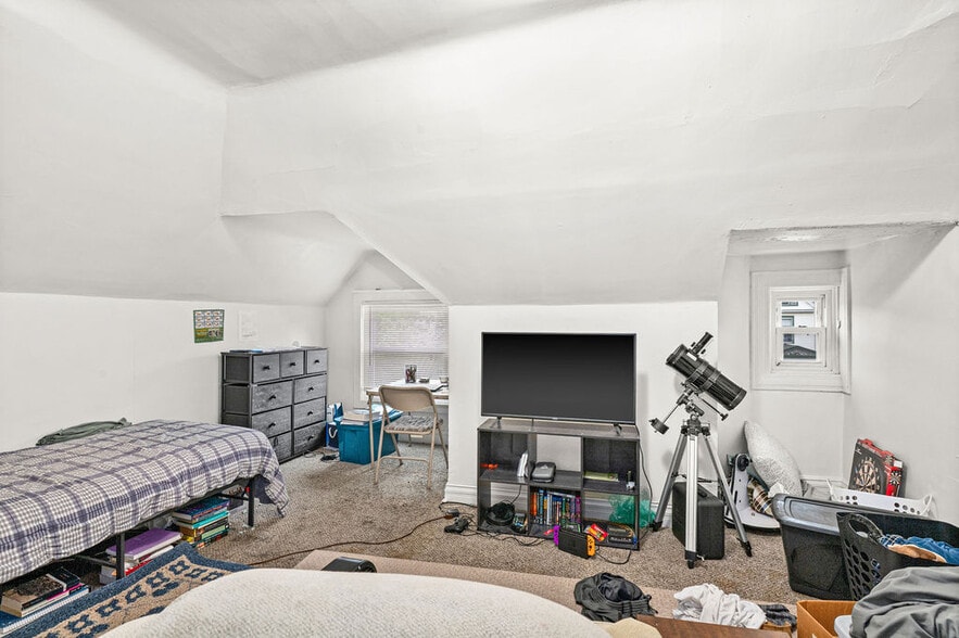 More Photos Of 1426-1432 E 3rd St, Duluth Apartments For Sale