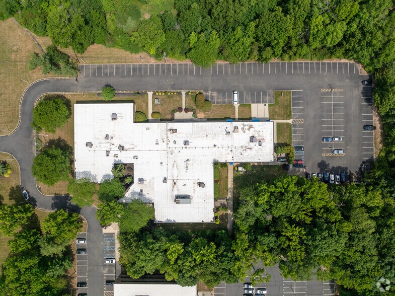 More Photos Of 219 Black Horse Ln, North Brunswick Medical For Lease