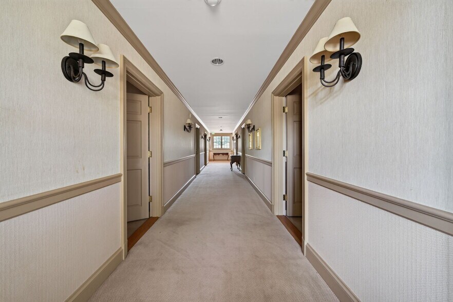 More Photos Of 1461 Highway EE, Winfield Specialty For Sale