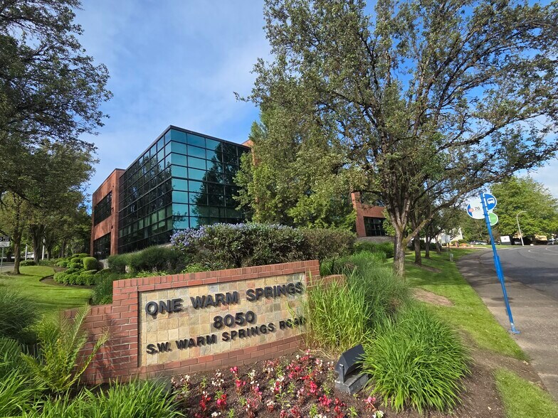 Primary Photo Of 8050 SW Warm Springs St, Tualatin Medical For Lease