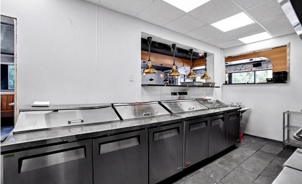 More Photos Of 24737 W 8 Mile Rd, Detroit Restaurant For Sale