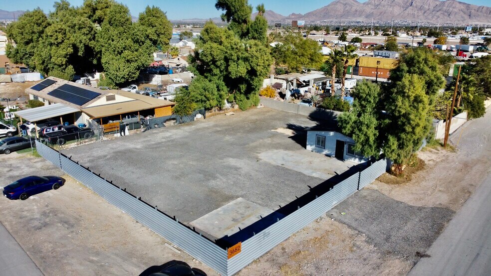 More Photos Of 3662 Park St, Las Vegas Industrial For Sale