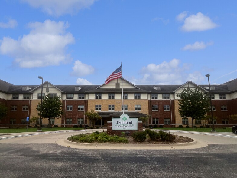 More Photos Of 1401 Wingate Dr, Dubuque Apartments For Sale