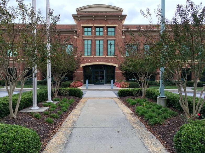 More Photos Of 1305 Mall of Georgia Blvd, Buford Office For Lease
