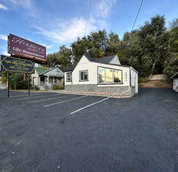 Primary Photo Of 3841 S Highland Dr, Salt Lake City Freestanding For Lease