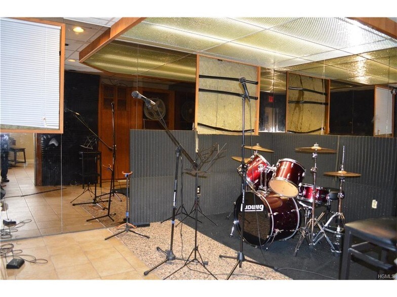 More Photos Of 30-34 New St, Nyack Storefront Retail Office For Sale