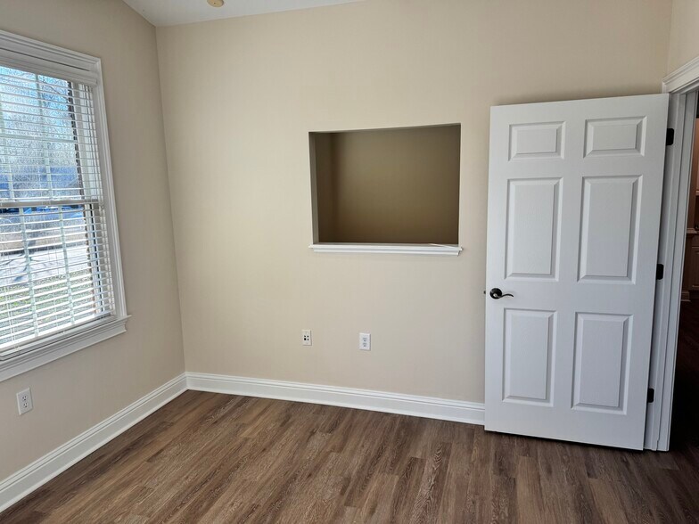 More Photos Of 2655 Dallas Hwy SW, Marietta Office For Lease