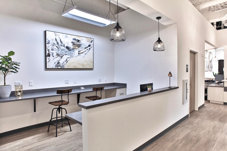 More Photos Of 6420 W Newberry Rd, Gainesville Medical For Lease