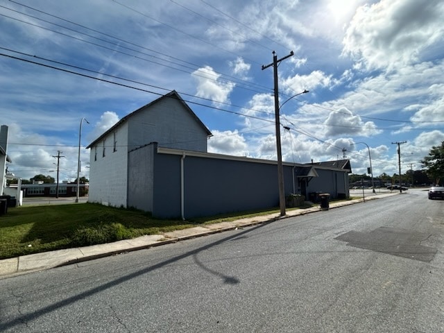 More Photos Of 141 S DuPont Blvd, Smyrna General Retail For Sale