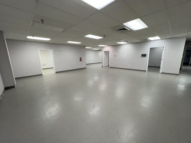 More Photos Of 3706 Crondall Ln, Owings Mills Flex For Lease