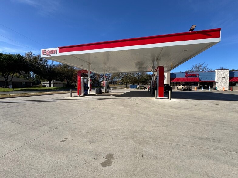 More Photos Of 5315 Troup Hwy, Tyler General Retail For Sale