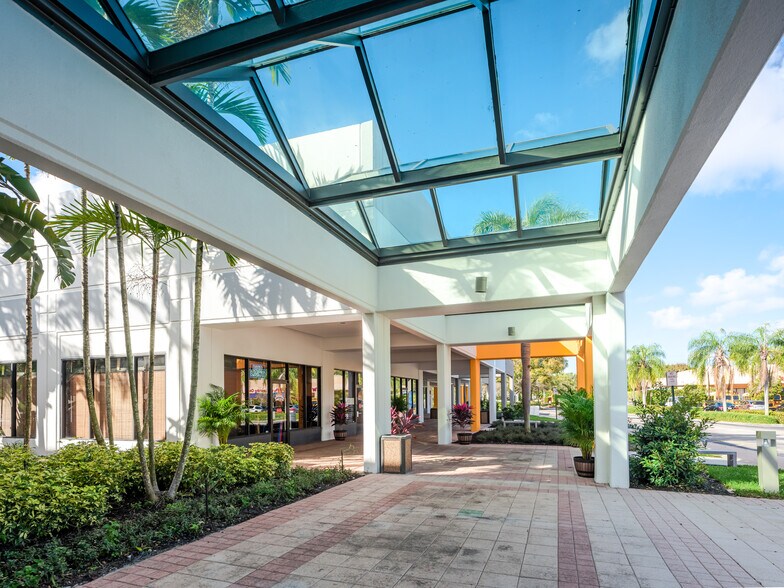 More Photos Of 4400 W Sample Rd, Coconut Creek Unknown For Lease