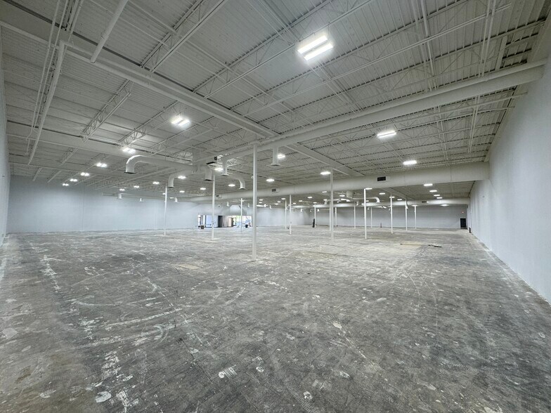 More Photos Of 1001-1003 S Bishops Ave, Rolla General Retail For Lease