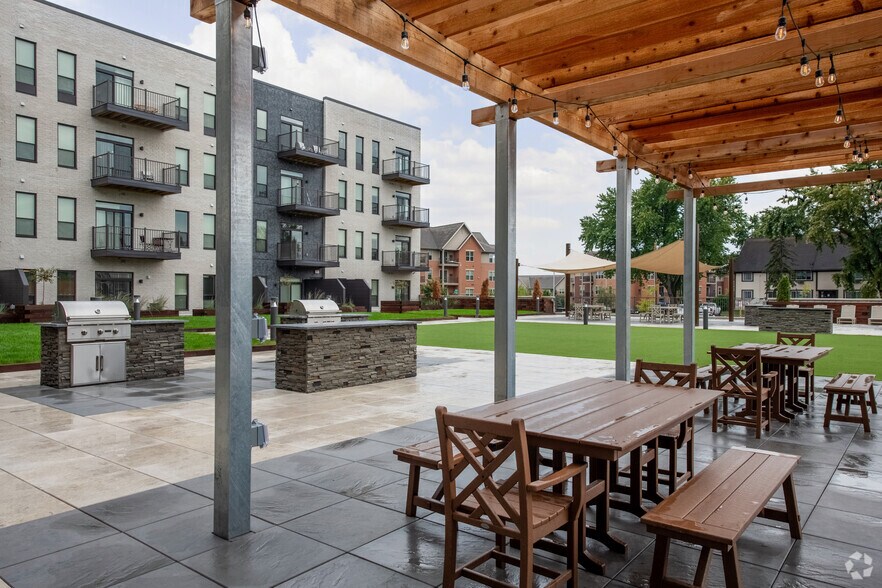 More Photos Of 2974 Ochalla Dr, Fitchburg Apartments For Lease