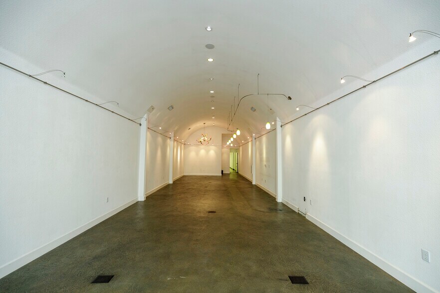 More Photos Of 918 10th St, Modesto Storefront Retail Office For Sale