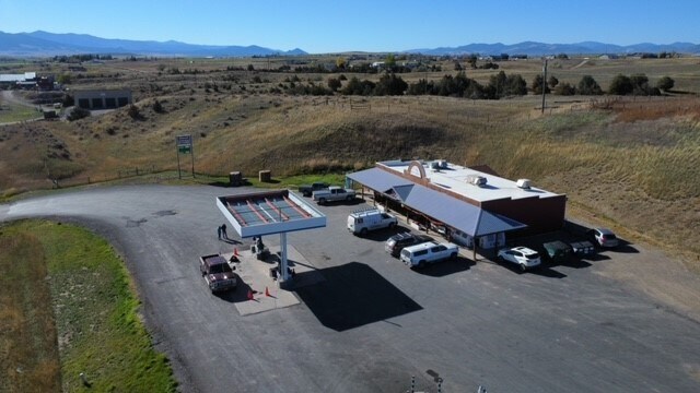 More Photos Of 5330 York Rd, Helena Convenience Store For Sale