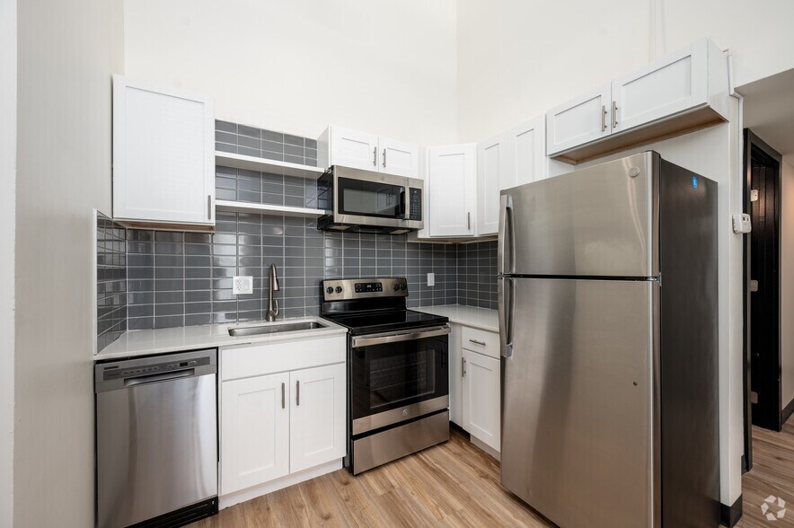 More Photos Of 221 E State St, West Lafayette Apartments For Lease