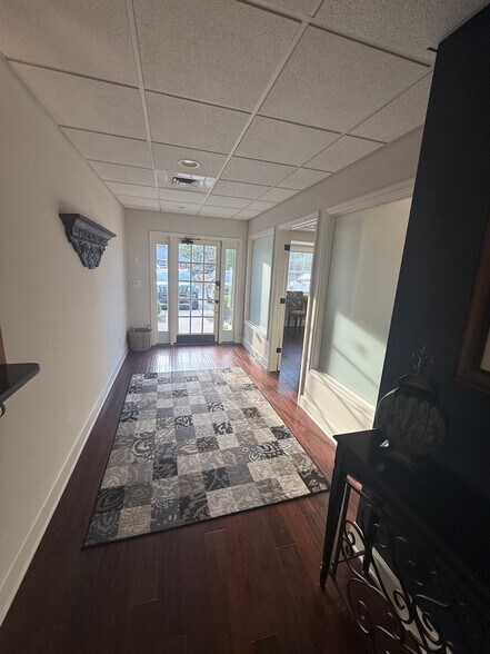 More Photos Of 1680-1684 Metropolitan Cir, Tallahassee Loft Creative Space For Lease