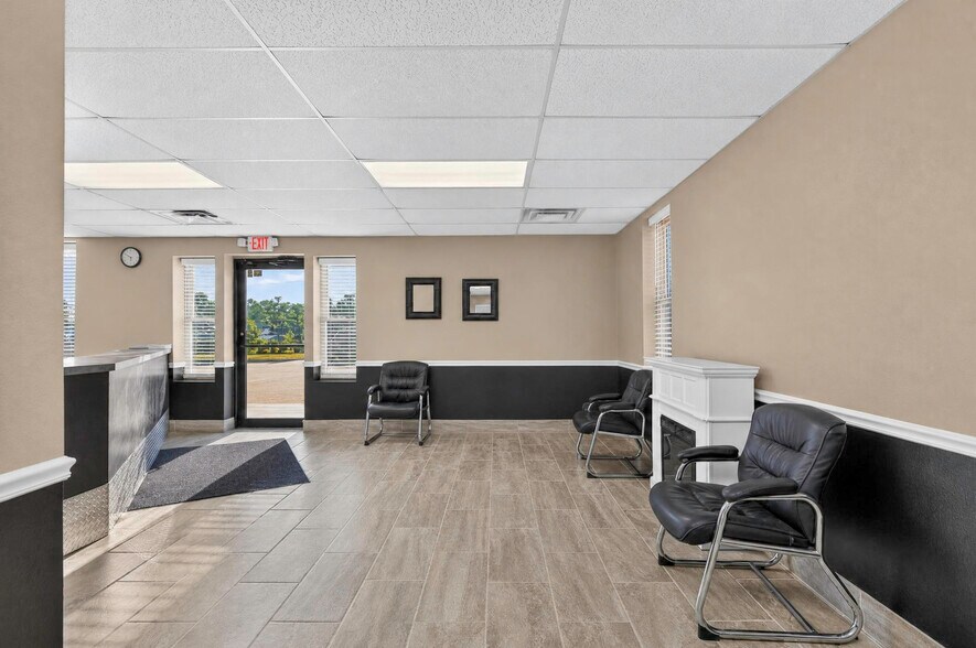 More Photos Of 412 N Mickey Mantle Blvd, Commerce Auto Repair For Sale