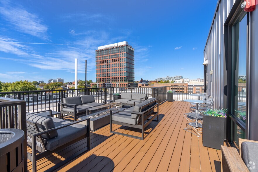 More Photos Of 21 Charles St, Cambridge Apartments For Lease