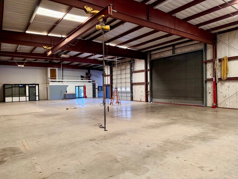 More Photos Of 2412 Kemp Blvd, Wichita Falls Light Manufacturing For Sale