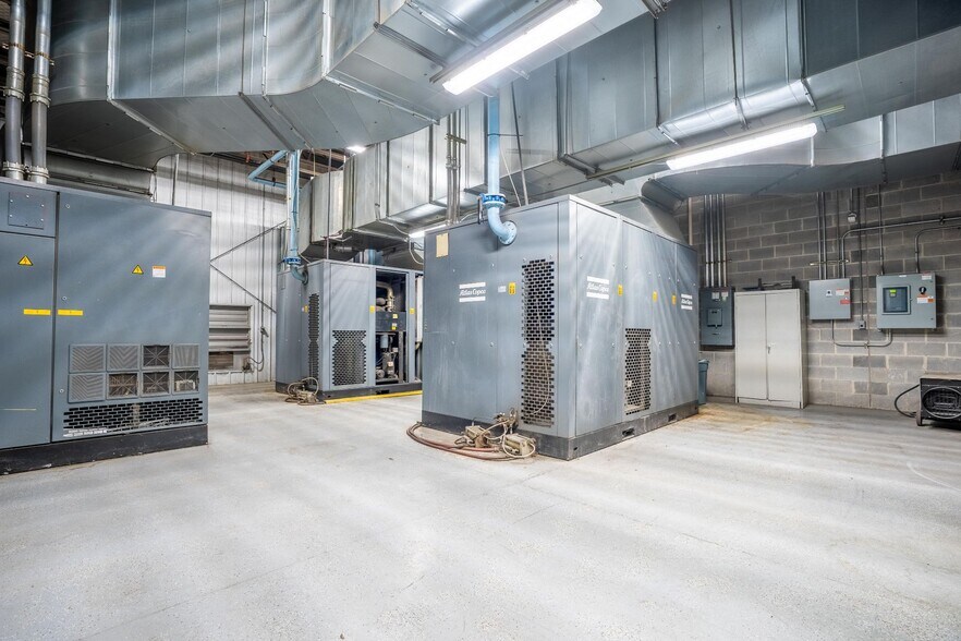 More Photos Of 100 Morgan Olson Way, Ringgold Manufacturing For Sale