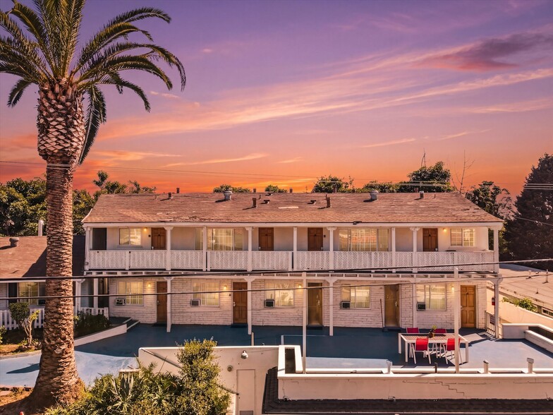 More Photos Of 135 Avenida Algodon, San Clemente Hotel For Sale