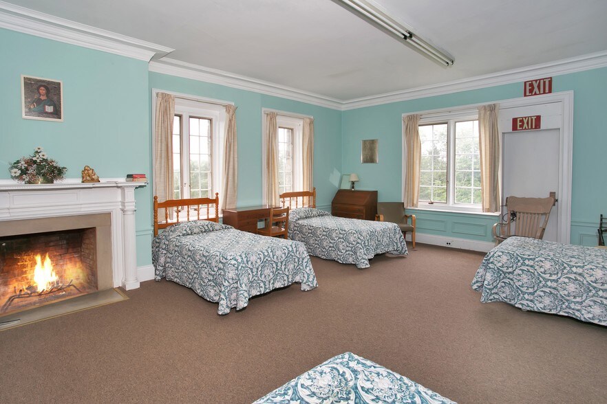 More Photos Of 150 Sister Servants Ln, Sloatsburg Lodge Meeting Hall For Sale