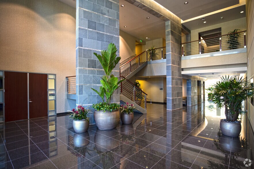 More Photos Of 1525 Faraday Ave, Carlsbad Office For Lease