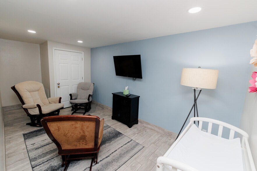 More Photos Of 2016 Anniston Rd, Jacksonville Religious Facility For Sale