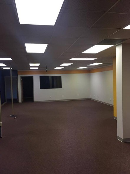 More Photos Of 8050-8070 Washington Village Dr, Dayton Flex For Lease